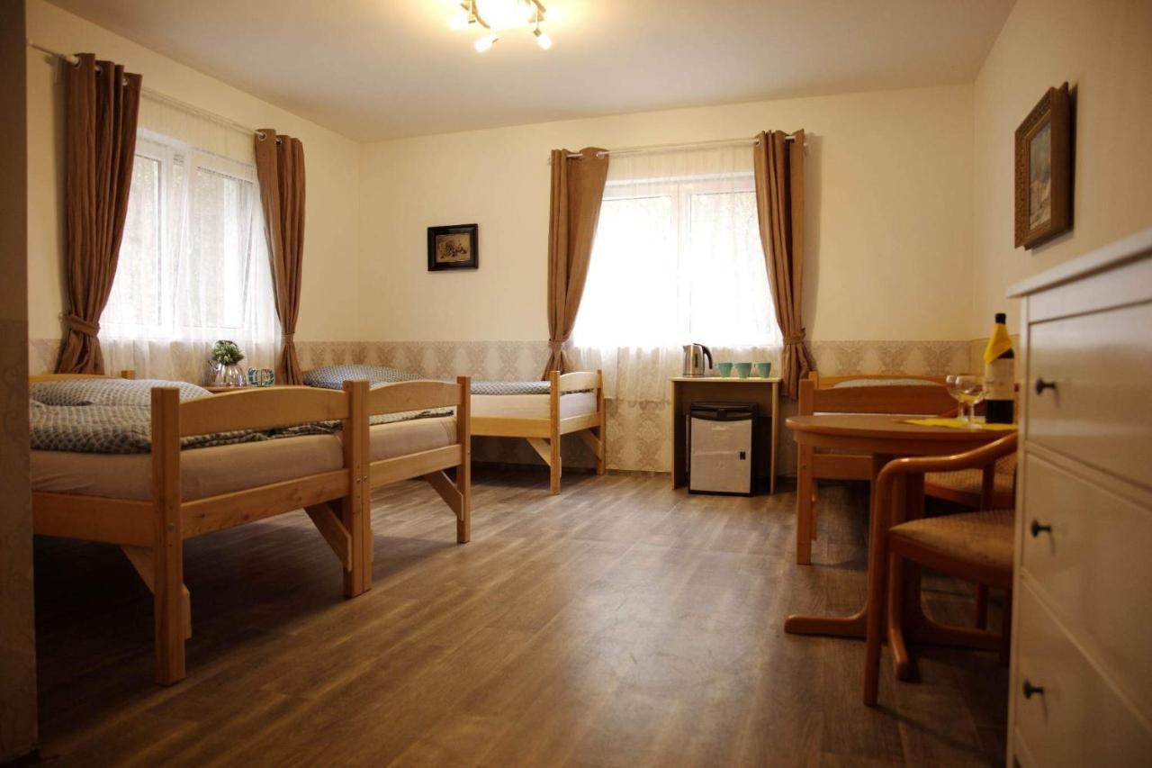 Penzion U Jezera Hotell Konstantinovy Lázně Exteriör bild